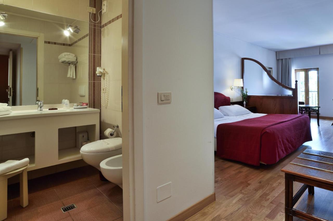 Hotel Hannover Grado Extérieur photo